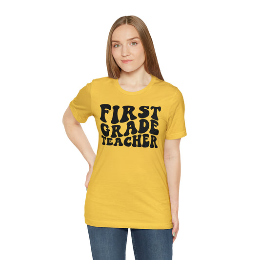 Black Groovy Retro First Grade Teacher  tee